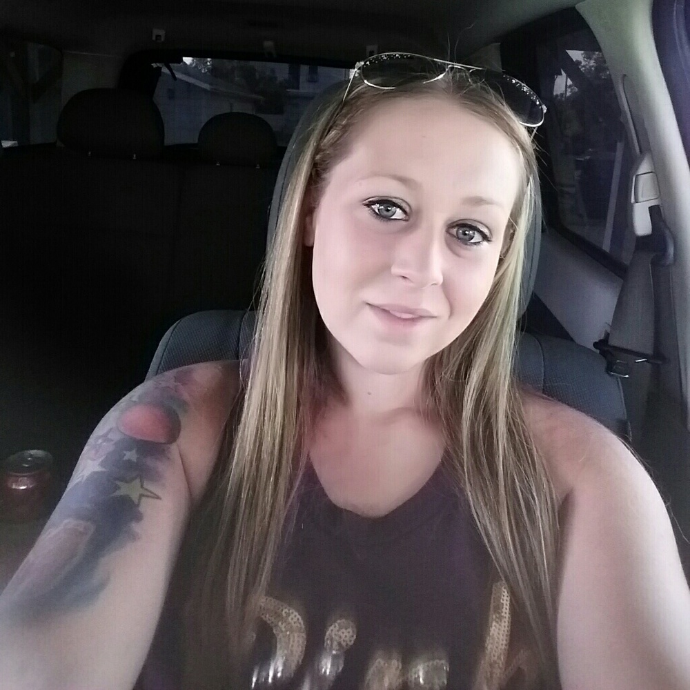 Meet your Posher, Kayla